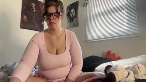 Snapshot of wldntulik2no chatting on 02-13-25, 05:22 Moth online show from 02-13-25, 05:22