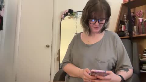 Snapshot of wldntulik2no chatting on 03-07-25, 05:06 Moth online show from 03-07-25, 05:06