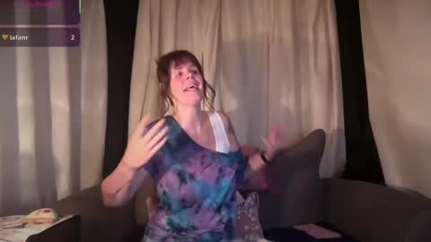 Snapshot of wldntulik2no chatting on 10-18-25, 03:02 Moth online show from 10-18-25, 03:02