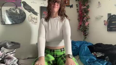 Moth online show from 03-24-26, 02:44