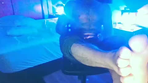 Snapshot of wmack25 chatting on 10-10-25, 02:10 wmack25 online show from 10-10-25, 02:10