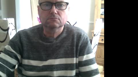 Snapshot of wobble444 chatting on 02-06-25, 10:26 wobble444 online show from 02-06-25, 10:26