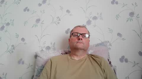 Snapshot of wobble444 chatting on 07-08-26, 08:41 wobble444 online show from 07-08-26, 08:41