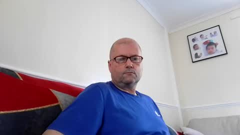 Snapshot of wobble444 chatting on 07-13-26, 01:14 wobble444 online show from 07-13-26, 01:14