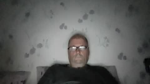 Snapshot of wobble444 chatting on 07-16-26, 01:11 wobble444 online show from 07-16-26, 01:11