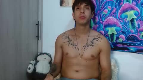 wolf_light online show from 01-08-26, 02:03