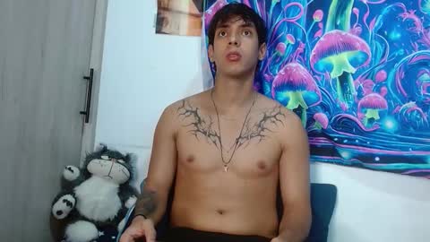 wolf_light online show from 01-18-26, 01:04