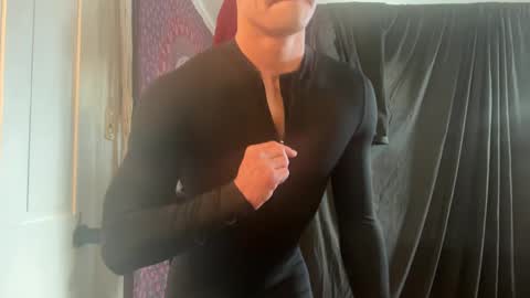 Snapshot of wolfblazer5 chatting on 01-12-25, 03:46 Wolfblazer online show from 01-12-25, 03:46