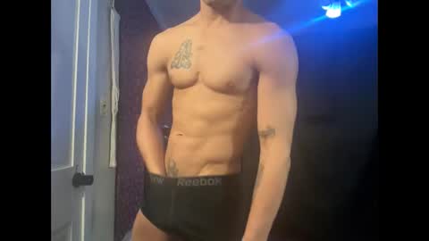 Snapshot of wolfblazer5 chatting on 01-12-25, 11:36 Wolfblazer online show from 01-12-25, 11:36