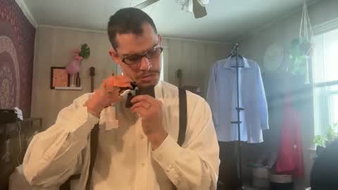 Snapshot of wolfblazer5 chatting on 01-16-25, 05:44 Wolfblazer online show from 01-16-25, 05:44