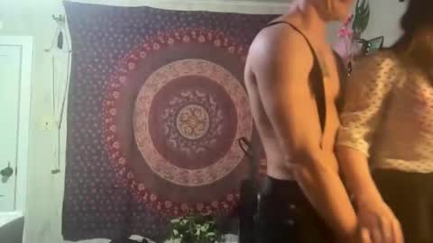 Snapshot of wolfblazer5 chatting on 01-20-25, 12:04 Wolfblazer online show from 01-20-25, 12:04