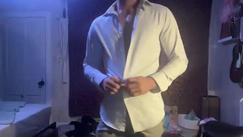 Snapshot of wolfblazer5 chatting on 01-27-25, 11:32 Wolfblazer online show from 01-27-25, 11:32