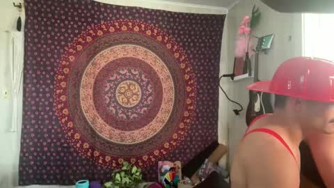 Snapshot of wolfblazer5 chatting on 02-10-25, 06:35 Wolfblazer online show from 02-10-25, 06:35