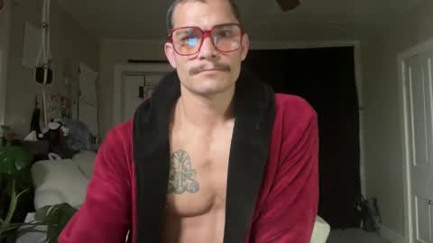 Snapshot of wolfblazer5 chatting on 02-20-25, 11:31 Wolfblazer online show from 02-20-25, 11:31