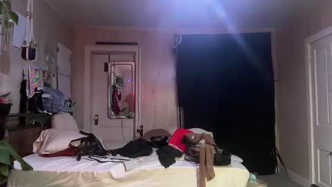 Snapshot of wolfblazer5 chatting on 03-02-25, 11:31 Wolfblazer online show from 03-02-25, 11:31