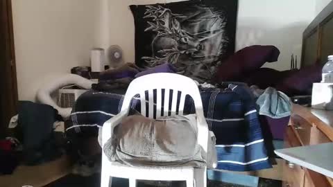 Snapshot of wolfman79 chatting on 01-06-25, 04:13 wolfman79 online show from 01-06-25, 04:13