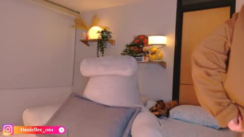 Snapshot of wolfsfoster chatting on 04-29-26, 02:59 online show from 04-29-26, 02:59