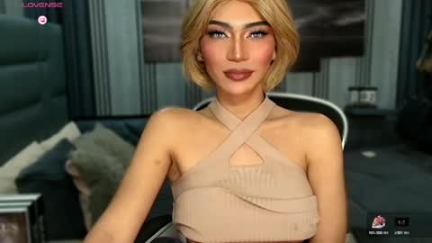 Julia online show from 04-05-26, 07:44