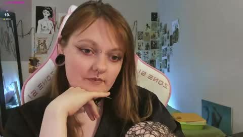 wonderconnie online show from 05-19-26, 02:12