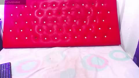   online show from 12-18-25, 06:58