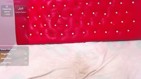 Snapshot of wonderfuldiana chatting on 07-05-26, 02:07 online show from 07-05-26, 02:07