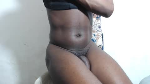 SHENIEL RODRIGUEZ online show from 01-28-25, 12:32