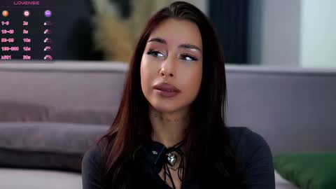 Snapshot of wonthityouback chatting on 02-03-26, 01:49 Maria online show from 02-03-26, 01:49