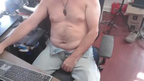 woodworker6473 online show from 02-05-26, 03:27