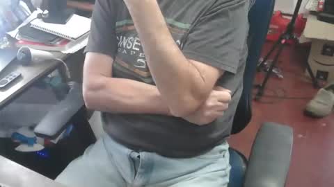 woodworker6473 online show from 02-06-26, 02:09