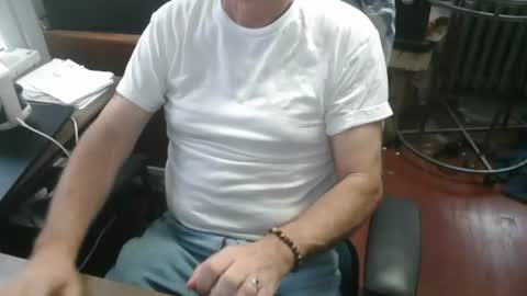 woodworker6473 online show from 07-06-26, 07:27