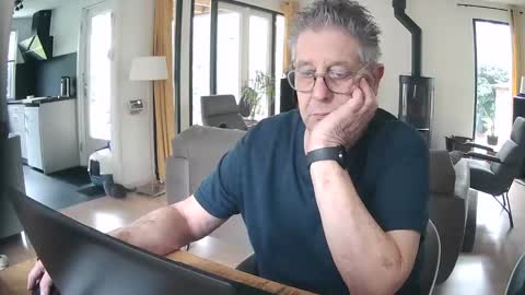 woodwurm and Snoeske online show from 02-12-25, 12:22