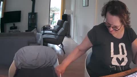 woodwurm and Snoeske online show from 03-11-25, 07:15