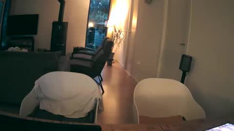 woodwurm and Snoeske online show from 02-06-26, 07:02