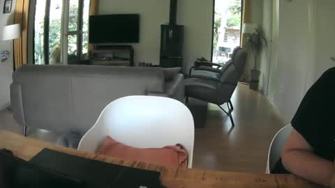 Snapshot of woodwurm chatting on 05-16-26, 06:32 woodwurm and Snoeske online show from 05-16-26, 06:32