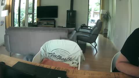 Snapshot of woodwurm chatting on 05-16-26, 07:05 woodwurm and Snoeske online show from 05-16-26, 07:05