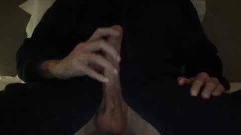 Snapshot of woodybator chatting on 10-31-25, 01:17 woodybator online show from 10-31-25, 01:17