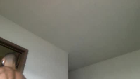 woof_wolf37 online show from 04-01-26, 03:31