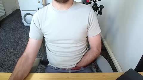 Snapshot of wooyay chatting on 09-15-25, 12:05 Wooyay online show from 09-15-25, 12:05