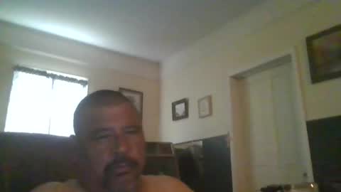 Snapshot of woperator12 chatting on 04-18-26, 10:10 woperator12 online show from 04-18-26, 10:10