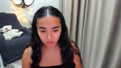 dudetta Kim online show from 11-30-25, 09:41