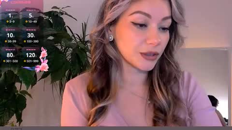 Snapshot of worldsbaby chatting on 09-18-25, 05:42 worldsbaby online show from 09-18-25, 05:42