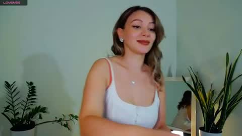 Snapshot of worldsbaby chatting on 07-10-26, 03:58 worldsbaby online show from 07-10-26, 03:58