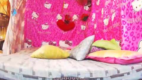 Snapshot of worldsexarika chatting on 05-12-26, 02:52 AIRA online show from 05-12-26, 02:52