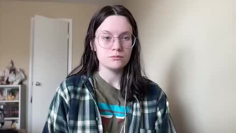 Snapshot of worship_lucina chatting on 12-17-24, 03:49 Lucina online show from 12-17-24, 03:49