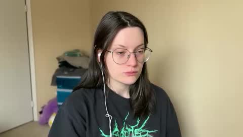 Snapshot of worship_lucina chatting on 01-16-25, 04:07 Lucina online show from 01-16-25, 04:07