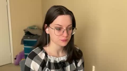 Snapshot of worship_lucina chatting on 01-20-25, 03:39 Lucina online show from 01-20-25, 03:39