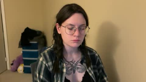 Snapshot of worship_lucina chatting on 02-21-25, 12:16 Lucina online show from 02-21-25, 12:16