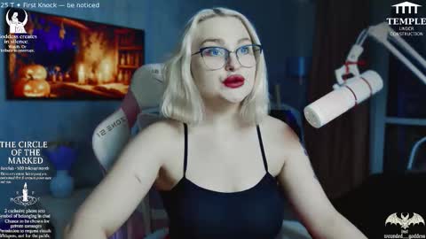 Snapshot of wounded_goddess chatting on 11-03-25, 02:40 Goddess Sophy online show from 11-03-25, 02:40