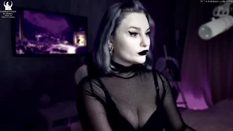 Snapshot of wounded_goddess chatting on 01-09-26, 07:00 Goddess Sophy online show from 01-09-26, 07:00