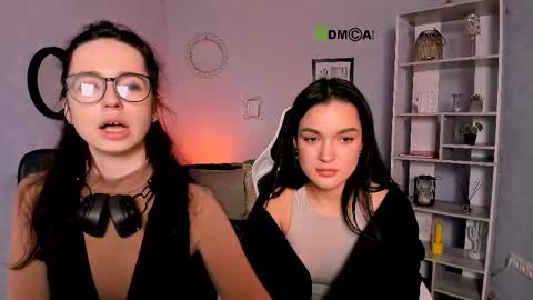 Snapshot of wow_alison chatting on 03-12-25, 01:51 Alison online show from 03-12-25, 01:51